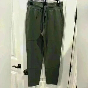 Cabi Joggers Olive Green Ladies Size XXS Butter Soft Warm comfy Fall Winter Acti